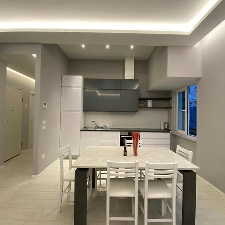 Casa Dante: Oneglia Centro-Marina-Spiagge Apartment อิมเปรีอา ภายนอก รูปภาพ