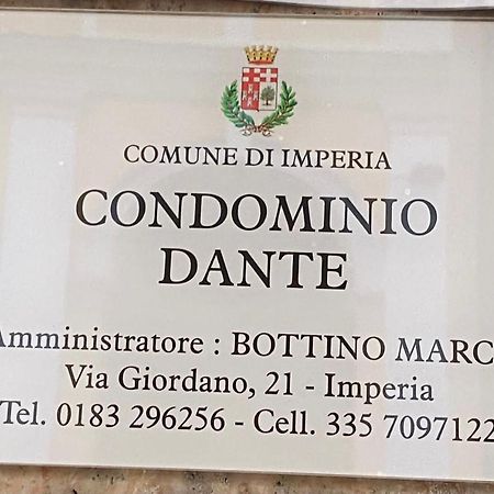 Casa Dante: Oneglia Centro-Marina-Spiagge Apartment อิมเปรีอา ภายนอก รูปภาพ