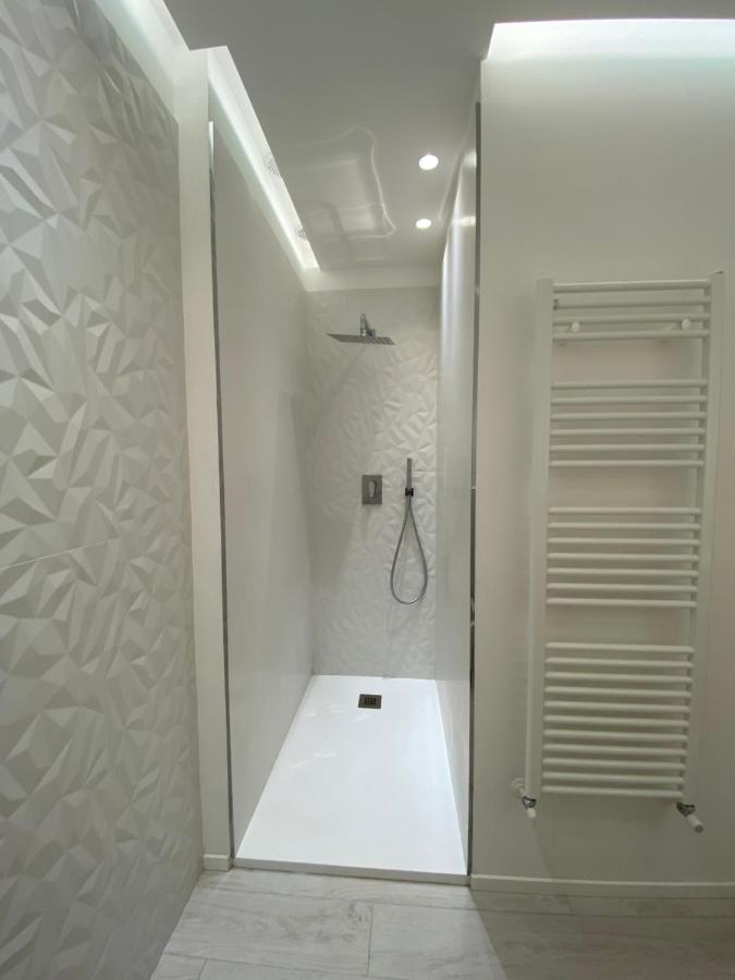 Casa Dante: Oneglia Centro-Marina-Spiagge Apartment อิมเปรีอา ภายนอก รูปภาพ
