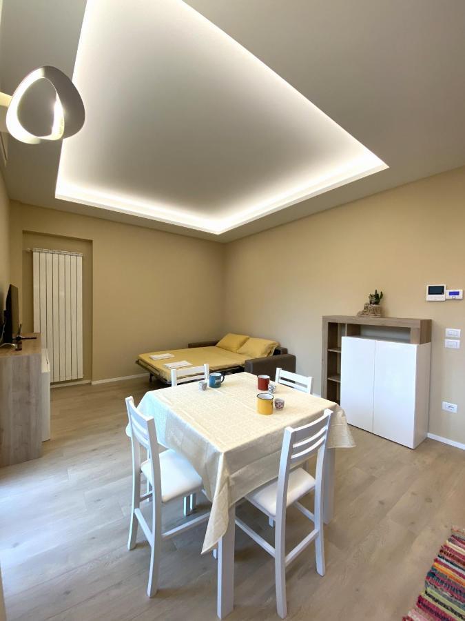 Casa Dante: Oneglia Centro-Marina-Spiagge Apartment อิมเปรีอา ภายนอก รูปภาพ